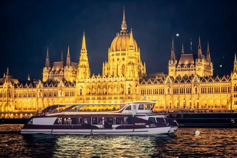 Budapest: Sunset Cruise with 2 Cocktails - Parliament Building: Budapest’s riverfront showpiece