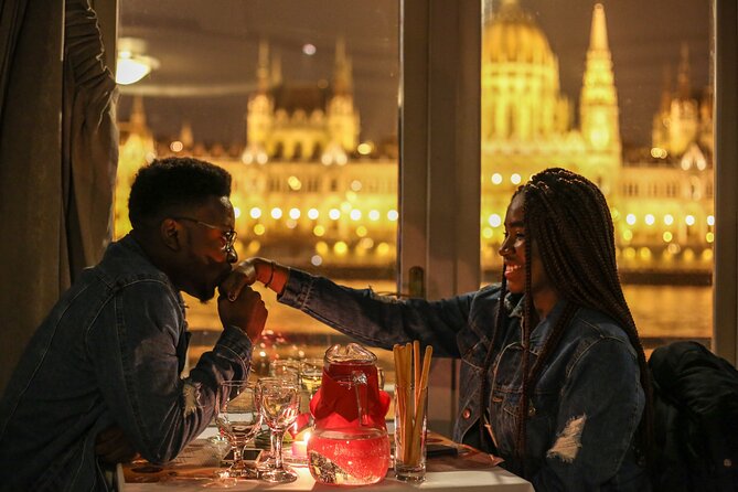 Budapest Széchenyi Spa with Danube Cruise and Optional Dinner - Optional buffet dinner: pleasant for some, uneven for others