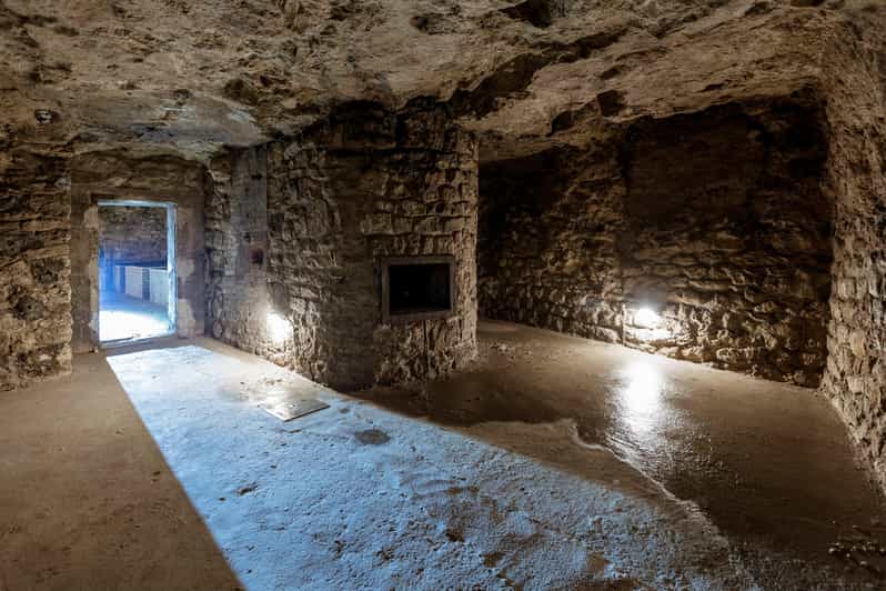 Budapest: The WWII Siege of Buda Castle & Bomb Shelter Tour - My practical verdict