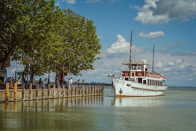 Budapest to Lake Balaton and Porcelain Museum Private Day Tour - Balatonfüred: a proper north shore town
