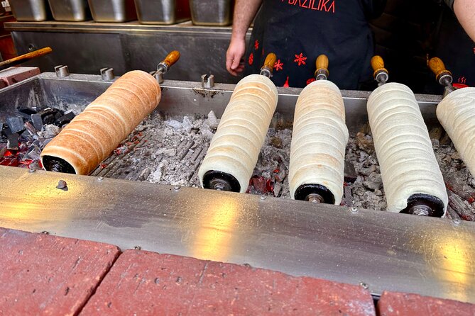 Budapest Urban Treats - Cake and Coffee House Tour - Opulent coffee houses and the social side of dessert