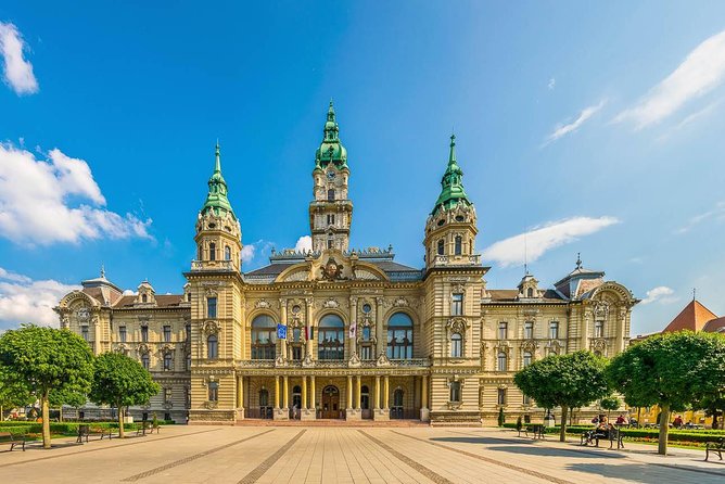 Budapest-Vienna One-Way Sightseeing Transfer - Is $324.41 a fair price?