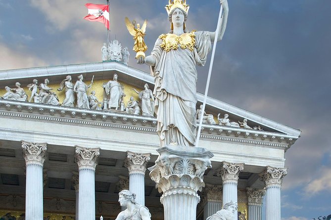 Budapest-Vienna private transfer with a luxury van - Luxury van comfort and group privacy