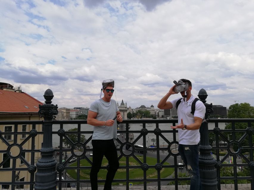 Budapest: Virtual Reality Tour in 8 Languages - Why the VR equipment matters