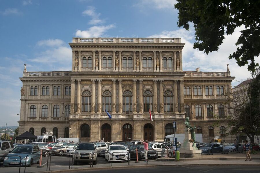 Budapest Walking Tour with a Professional Local Guide - Key points to know before booking