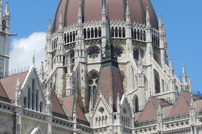 Budapest Walking Tour with Your Private Guide: 10+ Highlights - What Lara adds to the walk