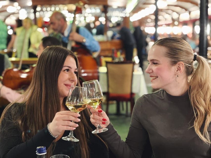 Budapest: Wine & Dine Cruise on the Danube - A wine evening aboard the Gróf Széchenyi