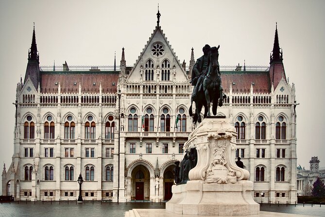 Capital Budapest - Half Day Private Tour (4hr) - Four hours across both sides of the Danube
