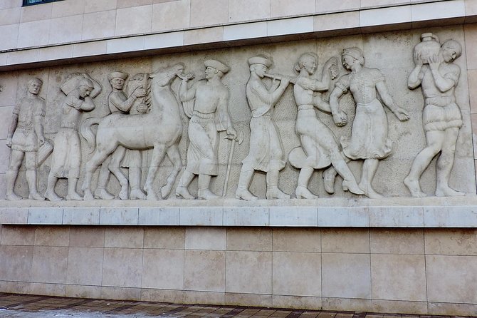 Communism in Hungary with a Historian - How personal stories explain life under communism