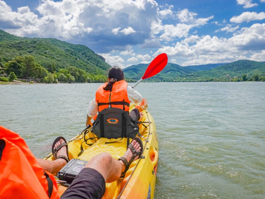 Danube Bend Hiking and Kayaking Adventure - Reaching the Danube after three hours on foot