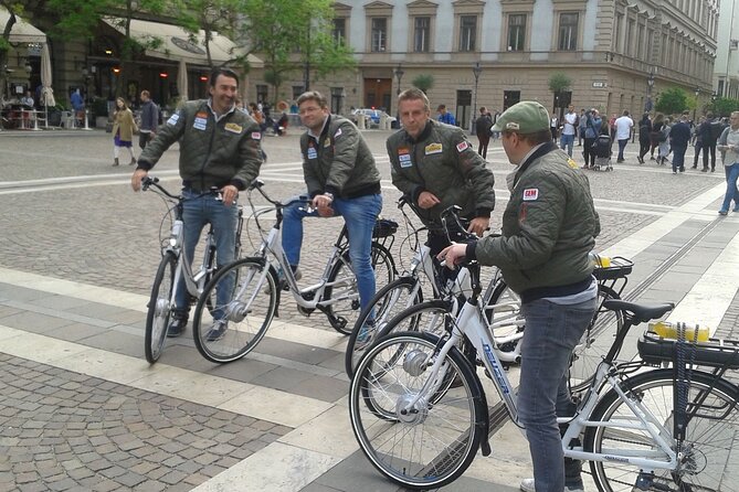 E-Bike Guided Tour in Castle Hill Budapest - The optional ride along Andrássy Avenue