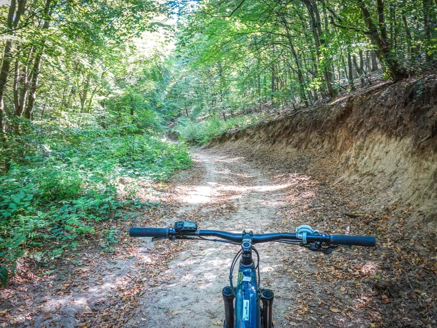 E-Mountain Bike Adventure in the Danube Bend - Climbing Into the Börzsöny Mountains