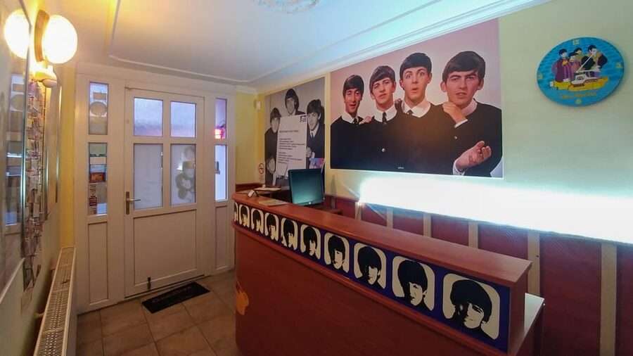 EGRI ROAD BEATLES MUSEUM - Following the Band Through Multimedia Walls
