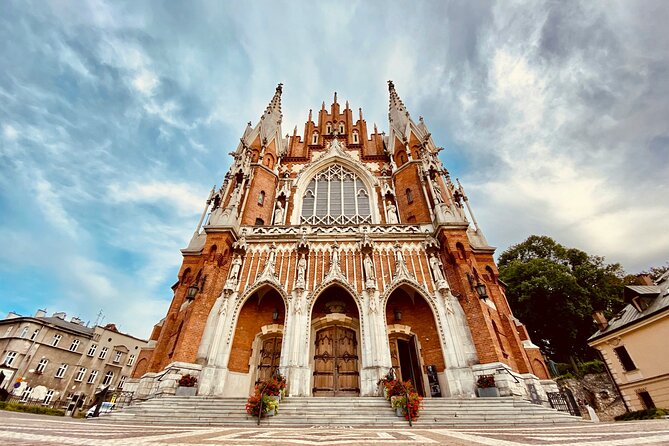 Exclusive Private Transfer from Budapest to Krakow, Door-to-Door - Bathroom breaks, lunch, and local advice