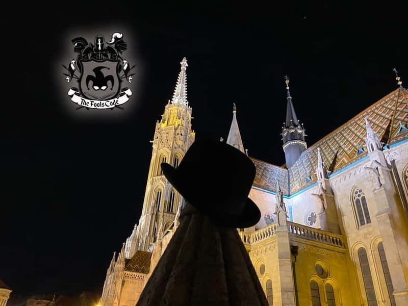 FoolsCode: EscapeRoom/Sightseeing tour with Actor Tourguide - Matthias Church and the meaning of the route