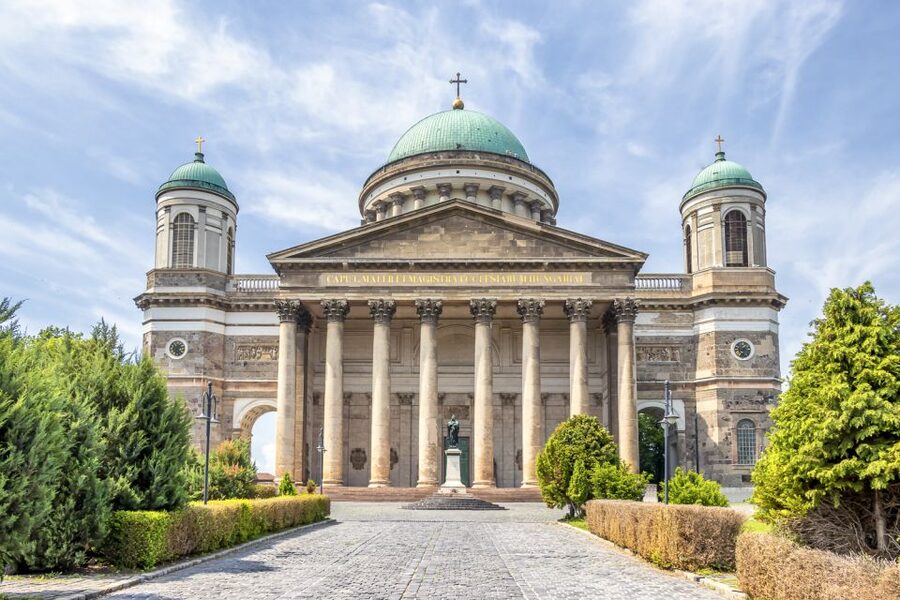 From Budapest: Danube Bend Day Trip in English - Visegrád and the 750-year-old royal stones