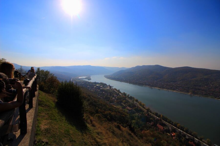 From Budapest: Danube Bend & Szentendre Tour with Lunch - Esztergom and the great basilica