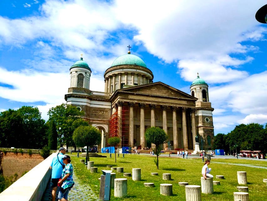 From Budapest: Full-Day Danube Bend Tour with Lunch - Why the Danube Bend makes a good day out