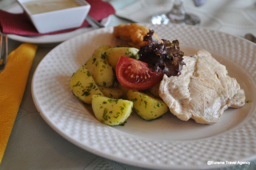 From Budapest: Full-Day Danube Bend Tour with Lunch - Transport, timing, and group comfort
