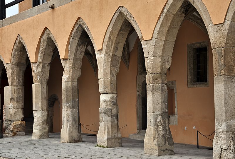 From Budapest: Guided Tour of Eger with Wine Tasting - Eger Castle and the Ottoman minaret