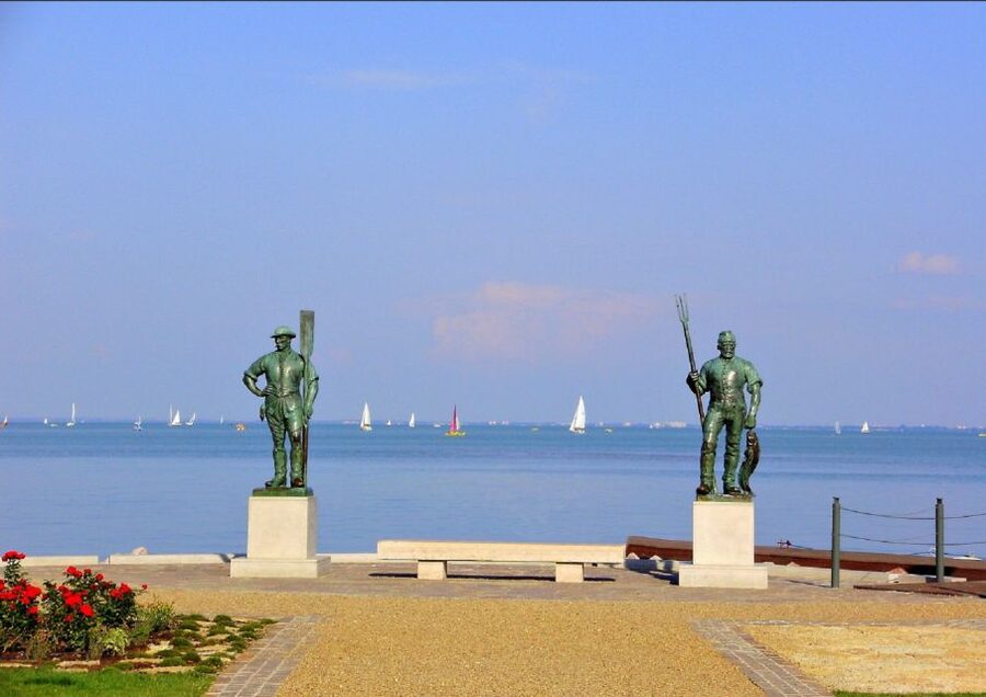 From Budapest: Lake Balaton Day Tour - Balatonfüred and its nostalgia train