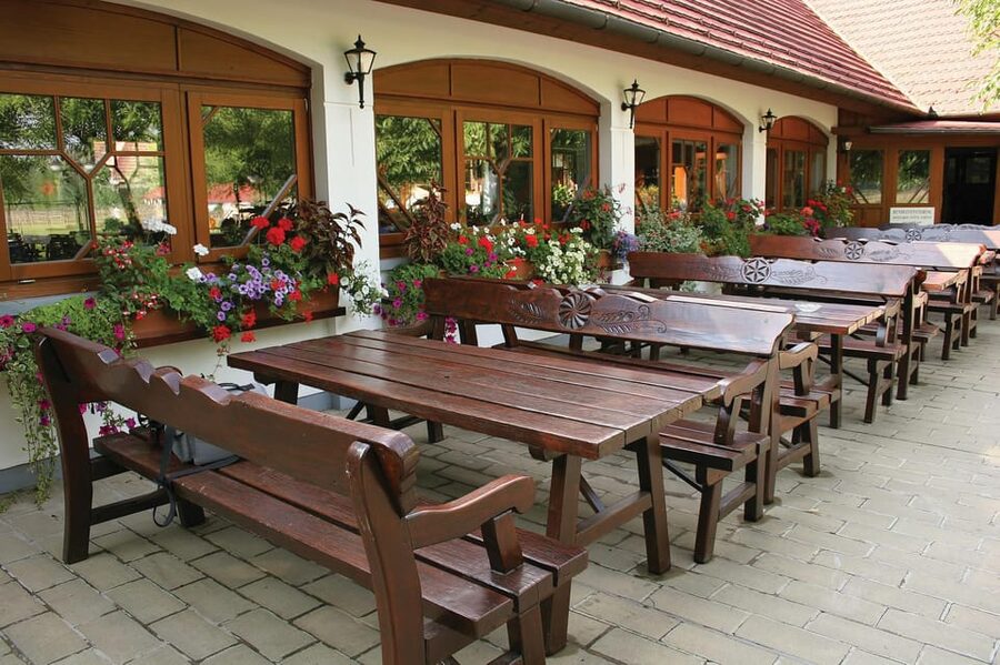 From Budapest: Puszta Horse Show and Countryside Visit - Arrival at the Lajosmizse farm