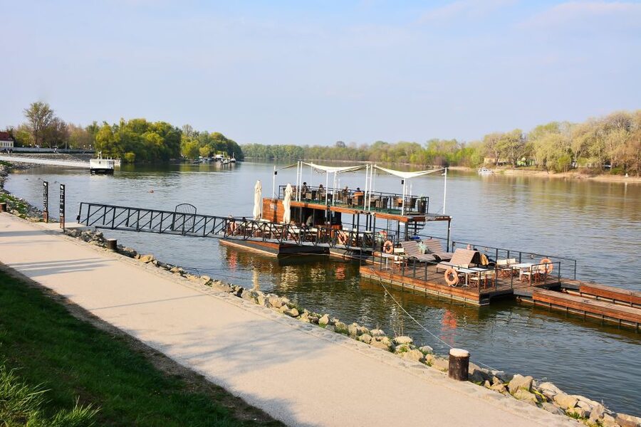 From Budapest: Szentendre Artists' Village Tour - Walking Szentendre’s colorful lanes