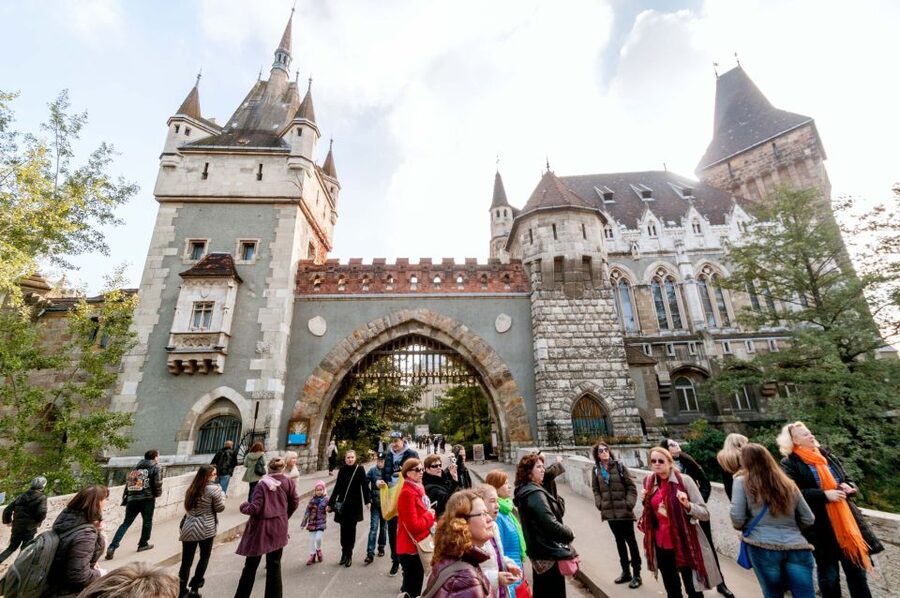 From Vienna: Guided Day Trip to Budapest - Who Will Enjoy This Budapest Day Trip?