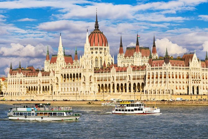 Full Day Private Budapest City Tour With Lunch and Cruise option - Fisherman’s Bastion and the Castle District