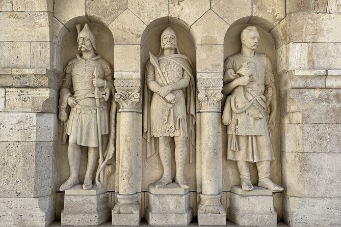 Gems of the Budapest Castle District Walking Tour - The Árpád Tóth Promenade and the siege of Budapest