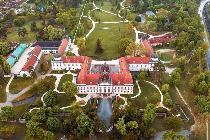 Godollo Sisi Castle and Szentendre Full-Day Private Tour from Budapest - Lunch in Szentendre: clarify the conflicting details