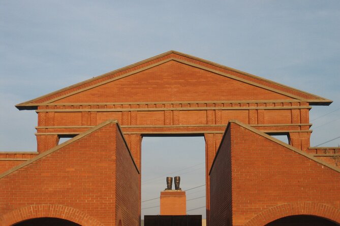 Guided Tour with Admission in Memento Park - What kind of visitor will enjoy this most?