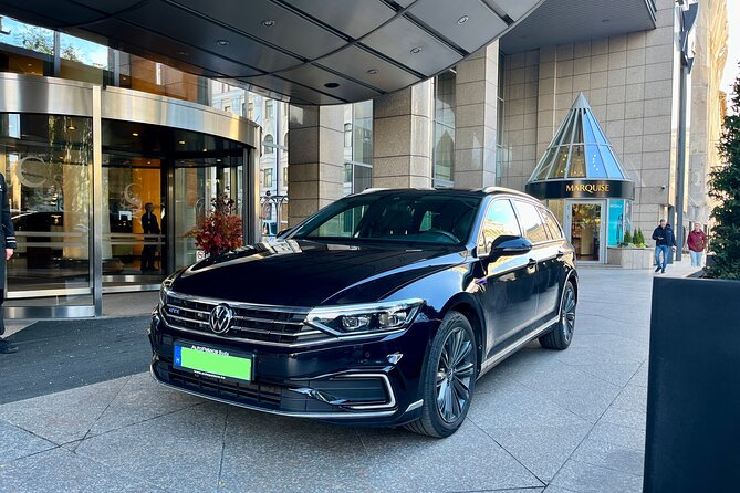 Half day Budapest city tour by car / minivan - Why a private car works well in Budapest