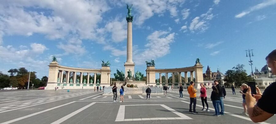 Half Day Private Budapest Driving Tour - Is $212 per person good value?