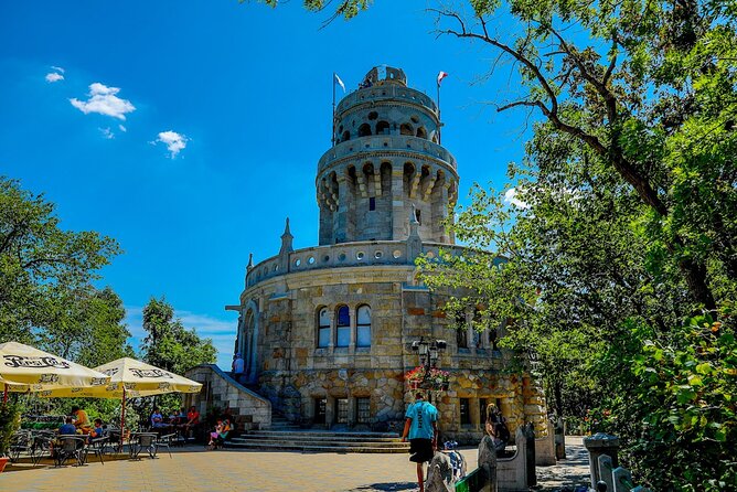 Hiking + Chairlift ride + viewpoints in Budapest - Why this four-hour outing feels different