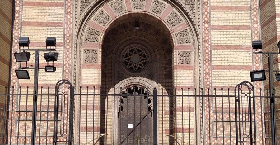 Jewish Quarter & Synagogues with personal stories - Key points at a glance