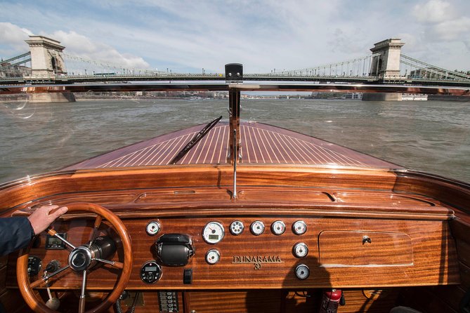 Luxurious, private day cruise with a waterlimousine to Szentendre - What this private Budapest cruise is really offering