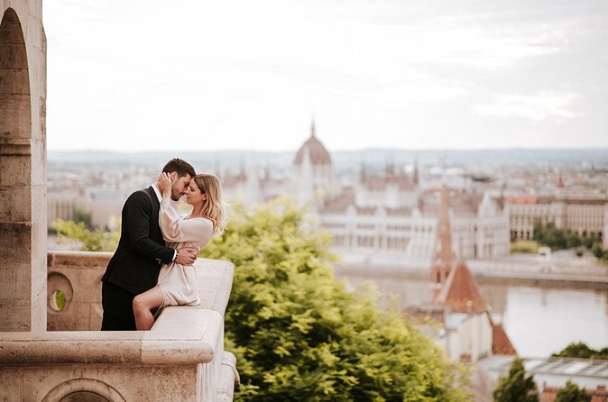Morning Photoshoot in Beautiful Budapest - Who will get the most from this experience?