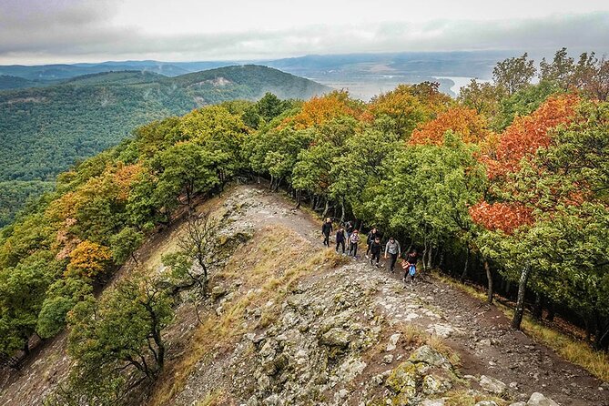One Day Wonder Hiking Trip - Rám Ravine brings ladders and water
