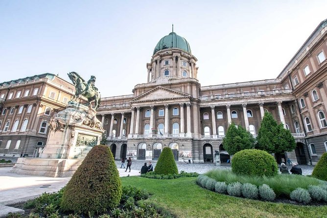 PRIVATE (7 hours) Budapest and Szentendre city tour with lunch and winetasting - Chain Bridge and St. Stephen’s Basilica