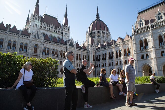 Private Budapest Walking Tour with Cake & Coffee - Liberty Square confronts Budapest’s modern past