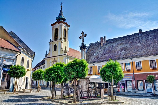 Private Danube Bend Experience with a comfortable air conditioned car - Hungarian lunch, with the bill kept separate