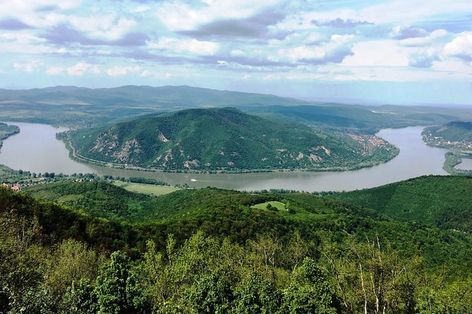 Private Danube Bend Experience with a comfortable air conditioned car - Is $301.03 per person a fair price?