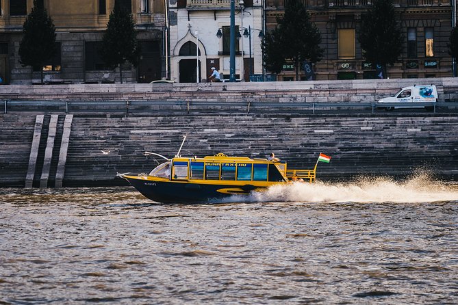 Private Danube Sightseeing Cruise in Budapest - The Royal Castle view from the river