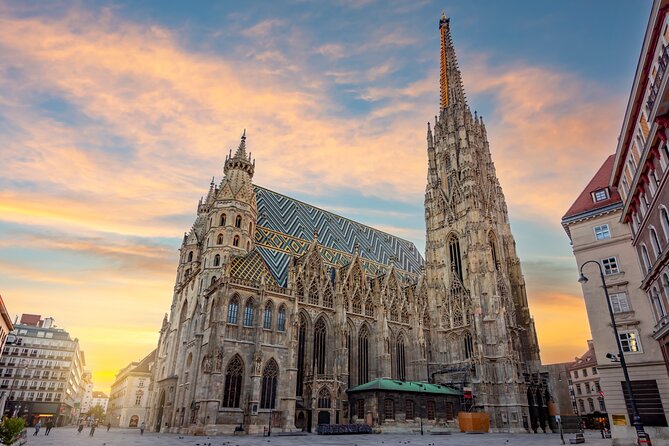 Private day trip from Budapest to Bratislava, Vienna, and back - One long day from Budapest to two capitals
