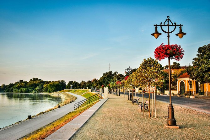 Private Guided Tour to Szentendre & Visegrád Castle (Danube Bend) - Why leave Budapest for the Danube Bend?