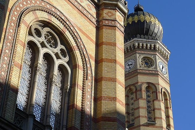 Private Jewish Heritage Tour including Hotel Pickup - The Essential Tour: add old Pest and the Jewish market