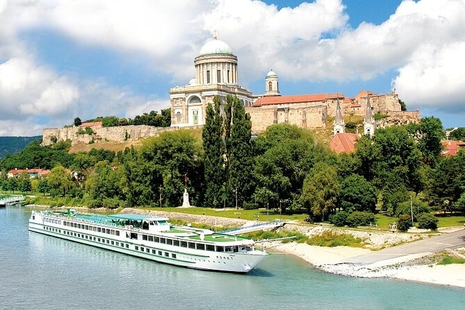 Private or SmallGroup Budapest Danube Bend Tour Lunch and Cruise - Why Leave Budapest for the Danube Bend?