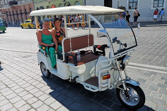 Private Sightseeing Tour using Electric Tuk Tuk Ride in Budapest - Opera House, the largest church, and central Pest