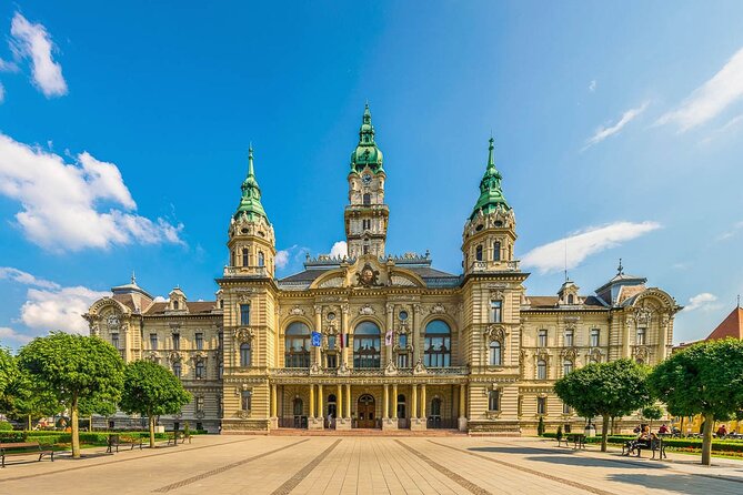 Private Tour from Budapest to Prague Sightseeing - Leaving Budapest with Private Transport